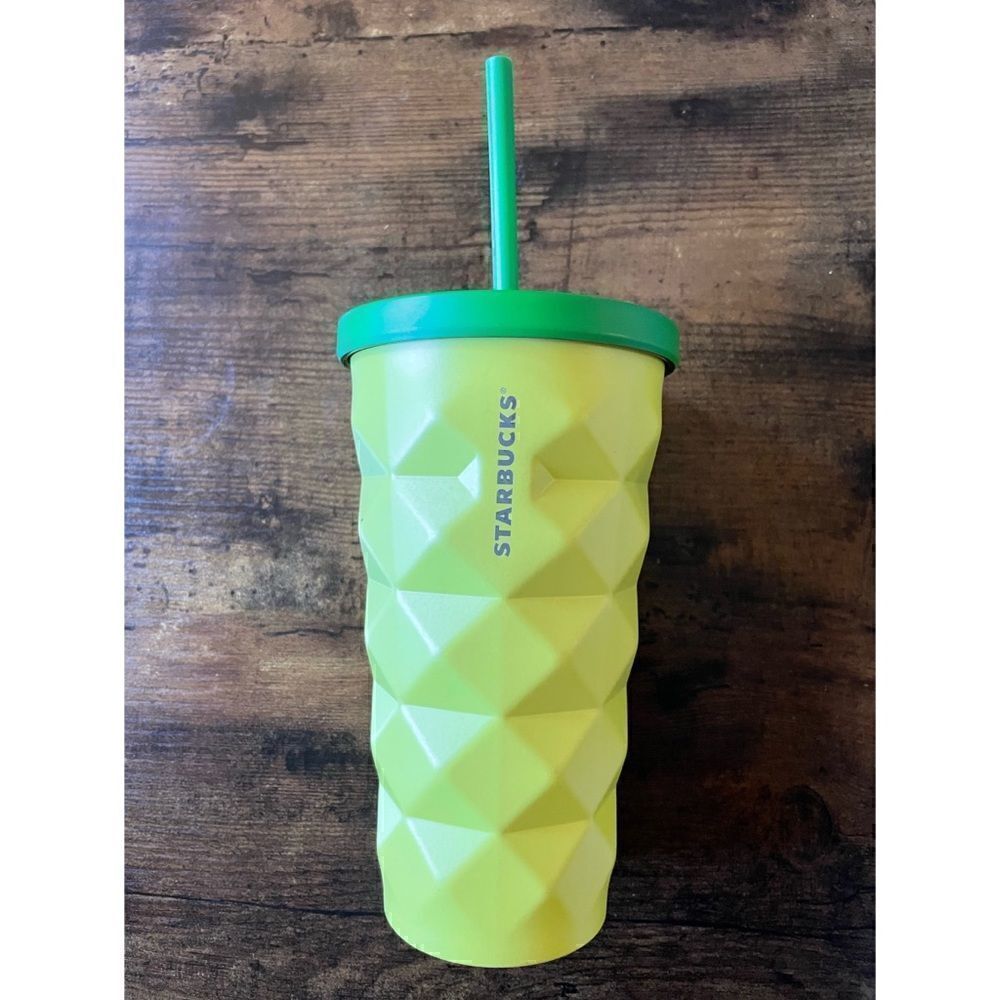 Discontinue 16 Oz Starbucks hawaii Pineapple Tumbler New